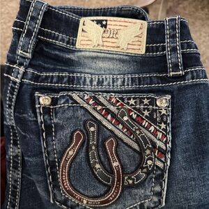 Miss Me Dark Wash Women’s Jeans w Embroidered Horseshoe Back Pocket